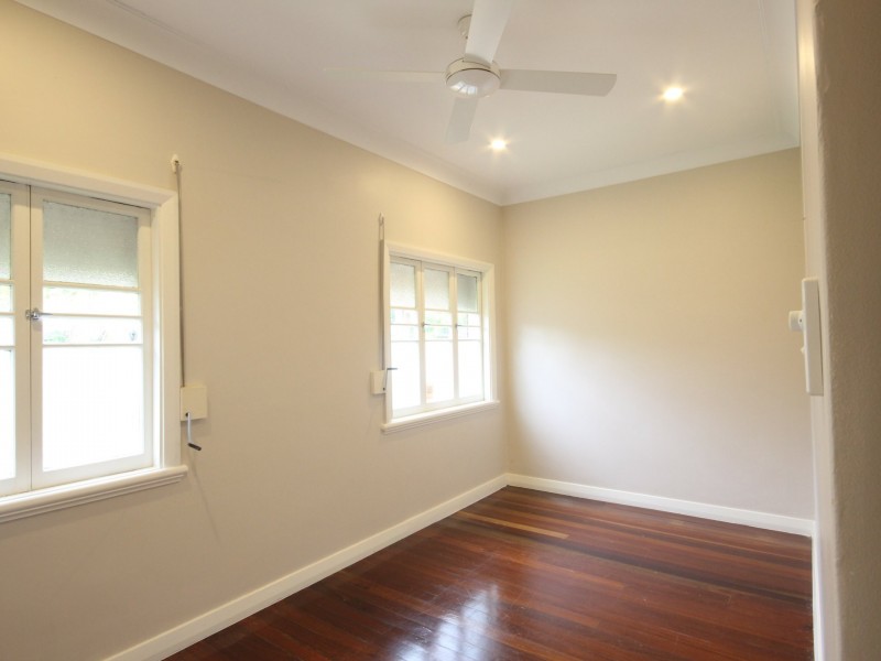 145 Ekibin Road East, Tarragindi QLD 4121