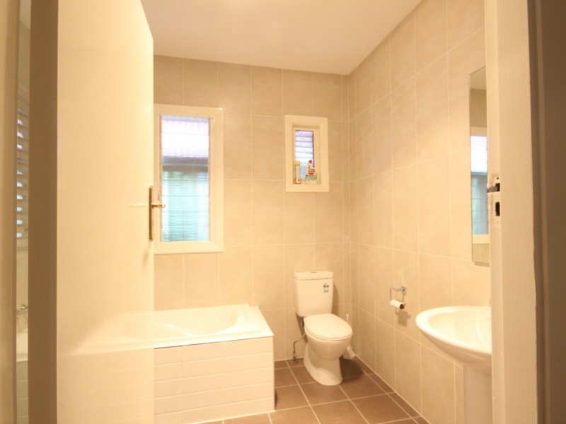 145 Ekibin Road East, Tarragindi QLD 4121