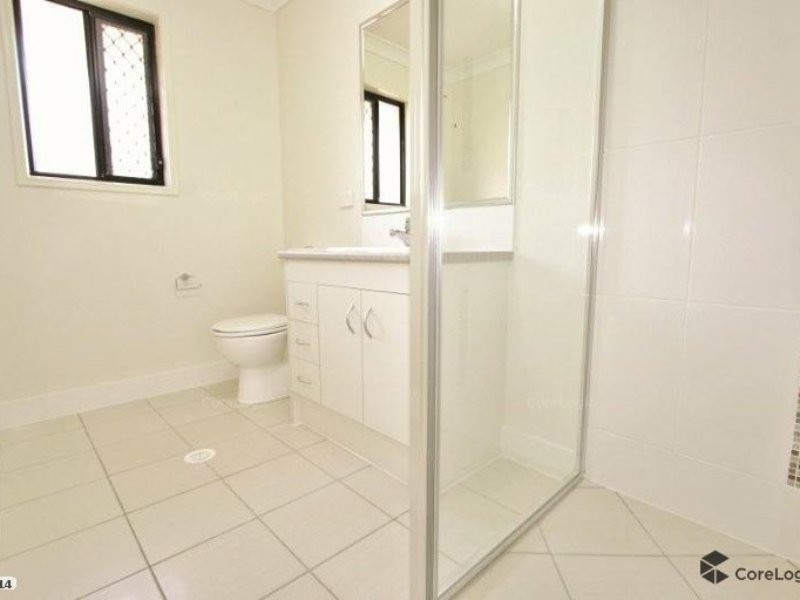 42 Sunshine Avenue, Tarragindi QLD 4121