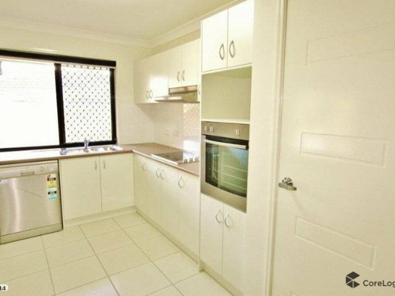 42 Sunshine Avenue, Tarragindi QLD 4121