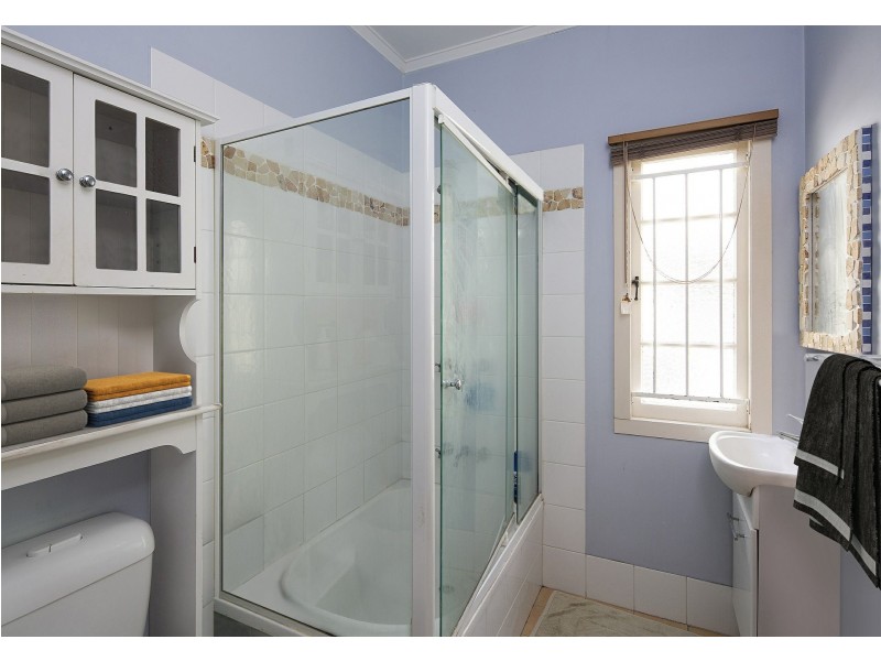 22 Tennessee Avenue, Annerley QLD 4103