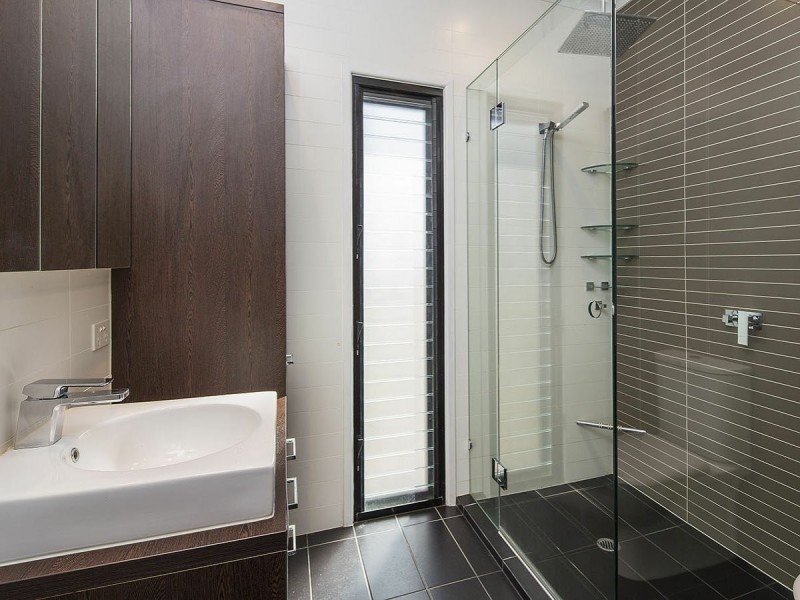 6 Ormuz Road, Yeronga QLD 4104