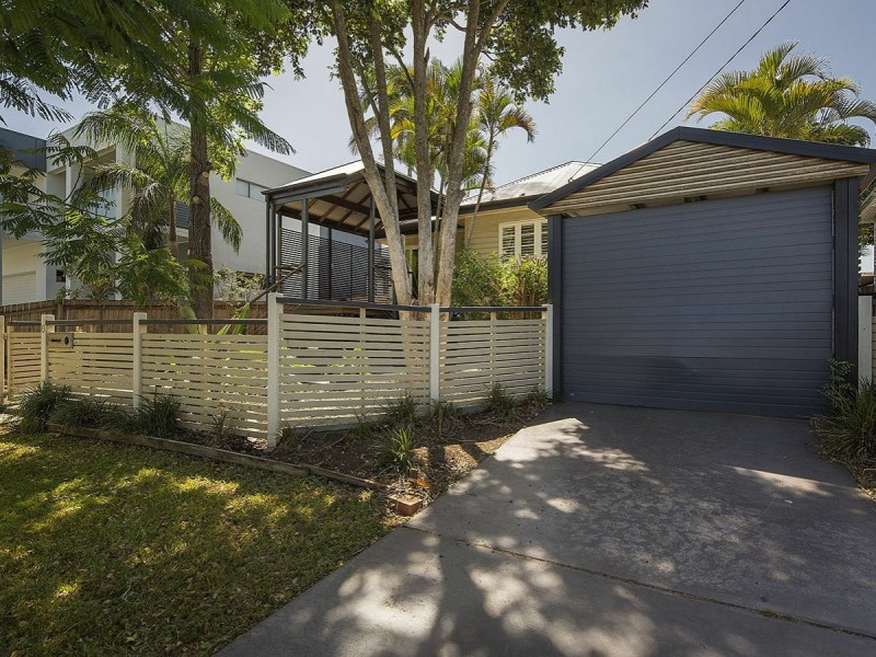 6 Ormuz Road, Yeronga QLD 4104