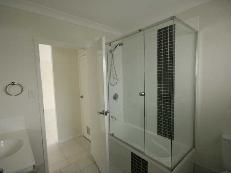 1/5 Gainsborough Street, Moorooka QLD 4105