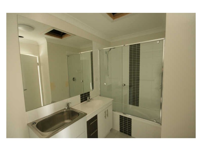 1/5 Gainsborough Street, Moorooka QLD 4105