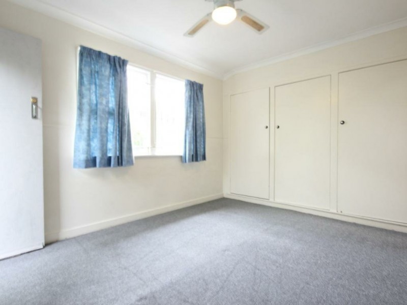 2/11 Louis Street, Annerley QLD 4103