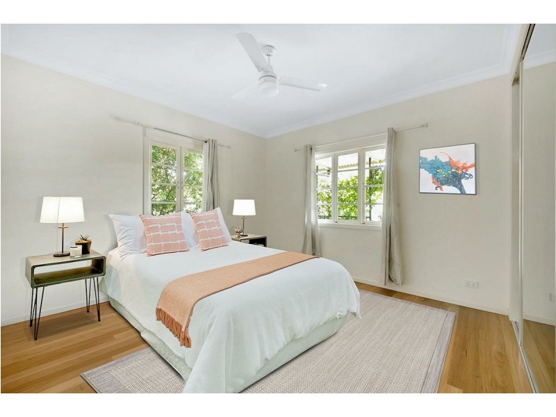 9 Stimpson Street, Fairfield QLD 4103