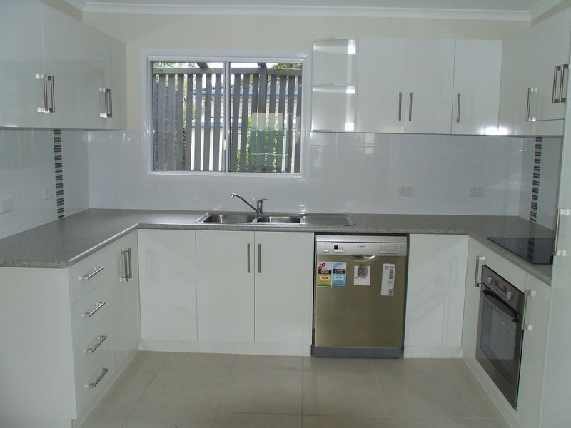 4 Utzon Street, Yeronga QLD 4104