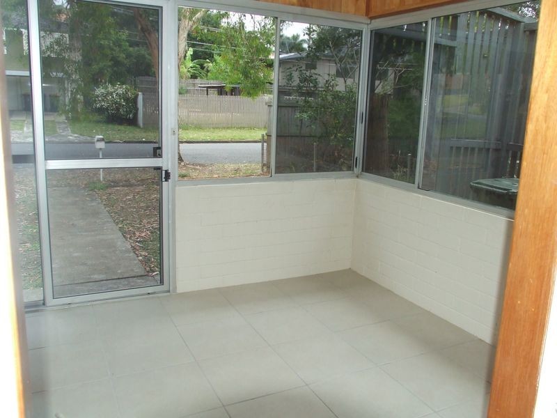 4 Utzon Street, Yeronga QLD 4104