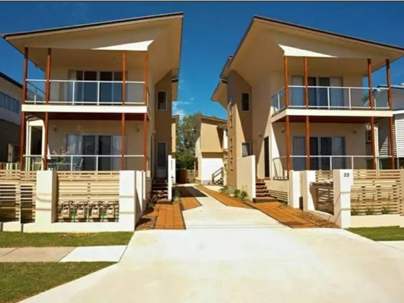 2/22 Park Street, Hawthorne QLD 4171