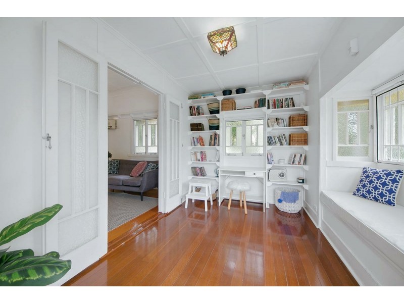 7 Dawson Street, Yeerongpilly QLD 4105