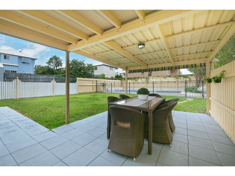7 Dawson Street, Yeerongpilly QLD 4105