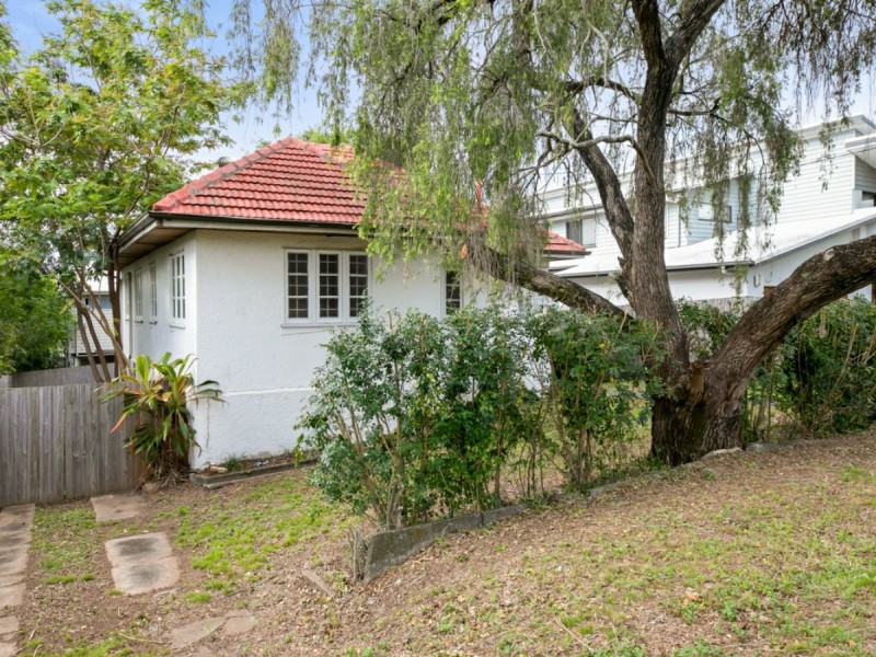 16 Ormonde Road, Yeronga QLD 4104