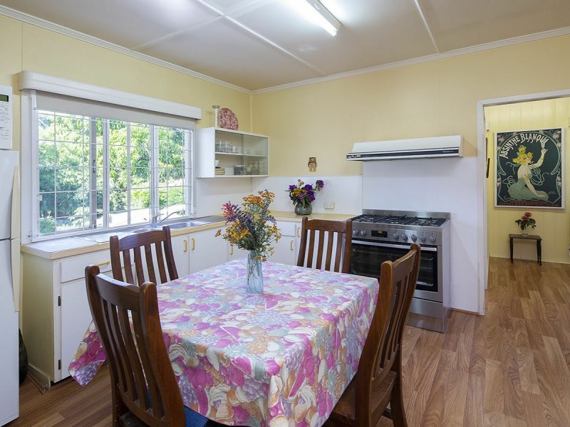 24 Dunstan Street, Moorooka QLD 4105