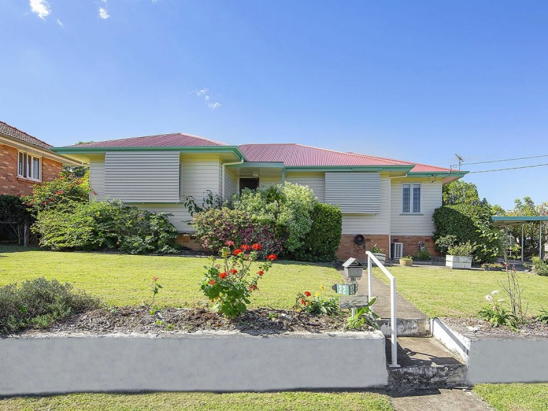 24 Dunstan Street, Moorooka QLD 4105