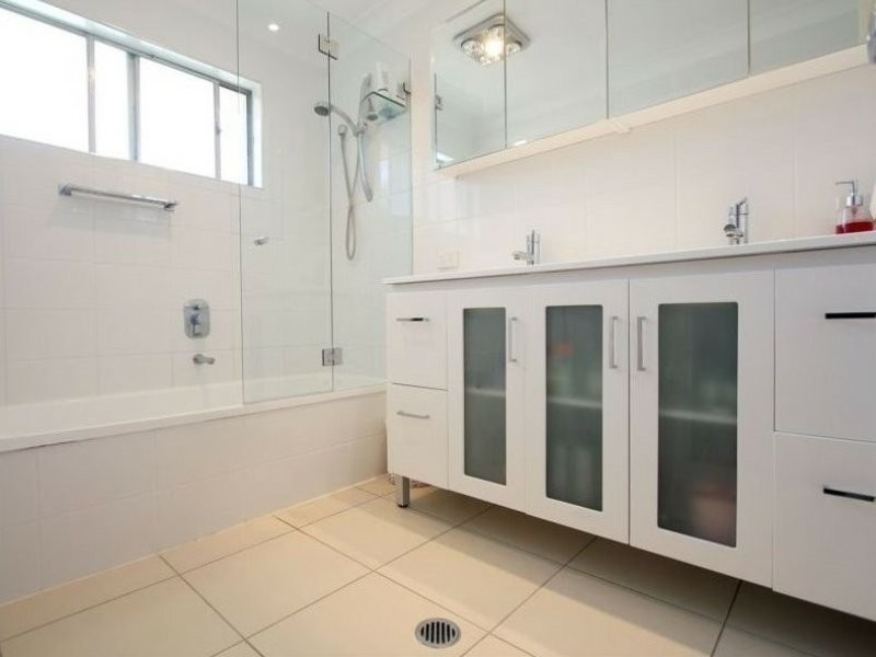 6 Utzon Street, Yeronga QLD 4104