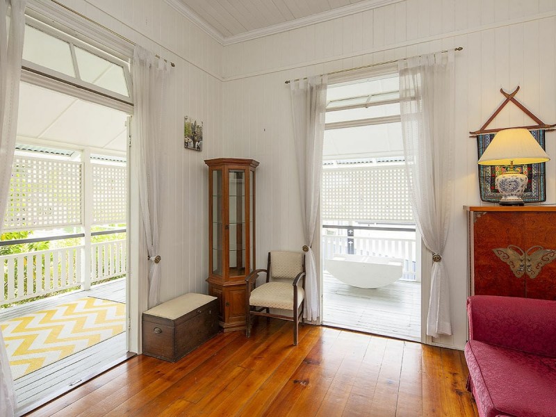 133 Dudley Street East, Annerley QLD 4103