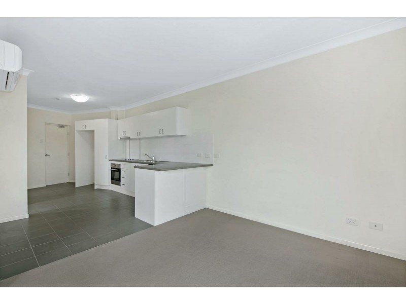 4 & 8/1 Waldheim Street, Annerley QLD 4103
