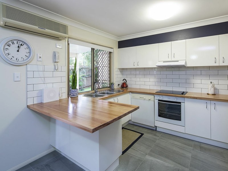 18/10 Chapman Place, Oxley QLD 4075