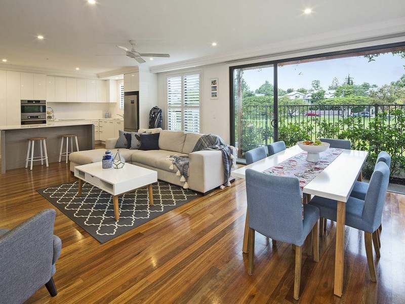 1/11 Simon Street, Yeronga QLD 4104