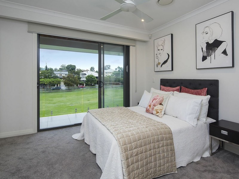 1/11 Simon Street, Yeronga QLD 4104