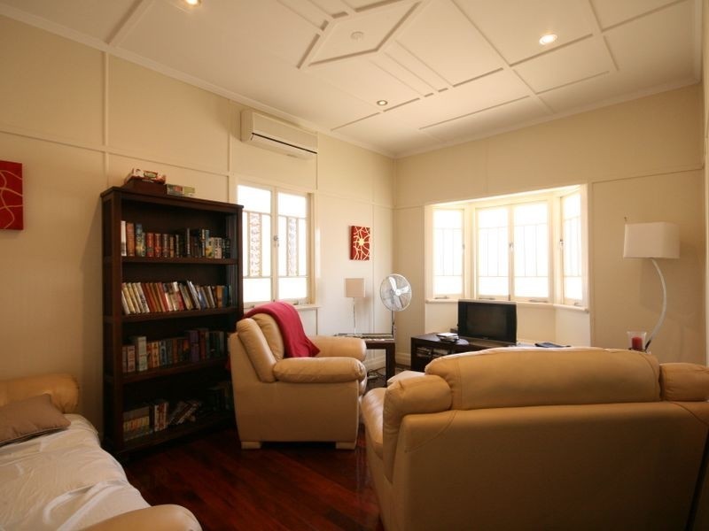 26 John Bright Street, Moorooka QLD 4105