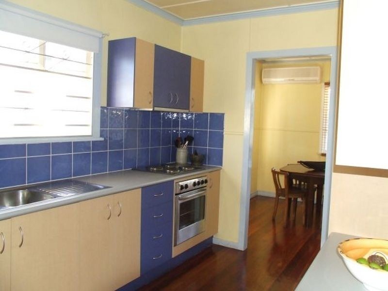 7 Ormuz Road, Yeronga QLD 4104