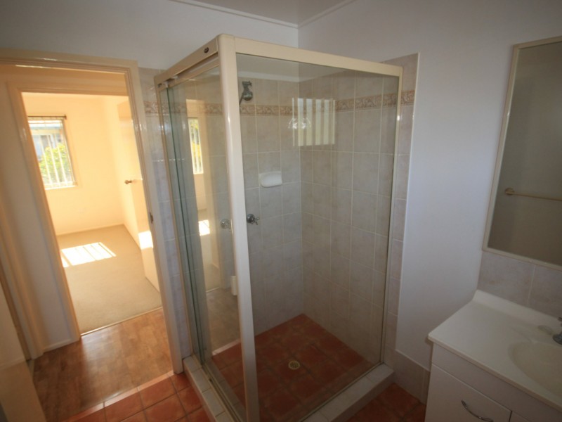 2/138 Bankside Street, Nathan QLD 4111