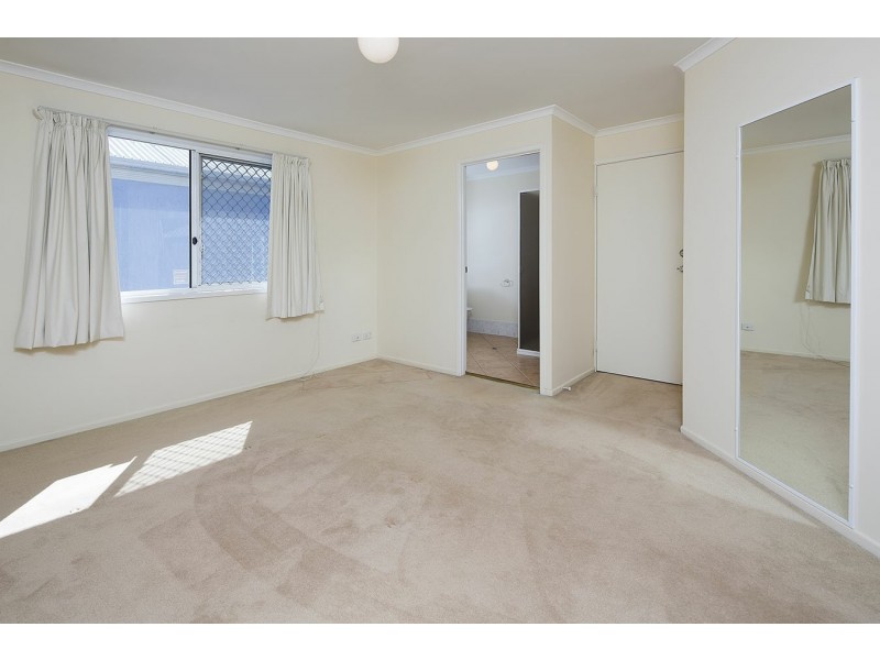 33 Wolseley Street, Woolloongabba QLD 4102