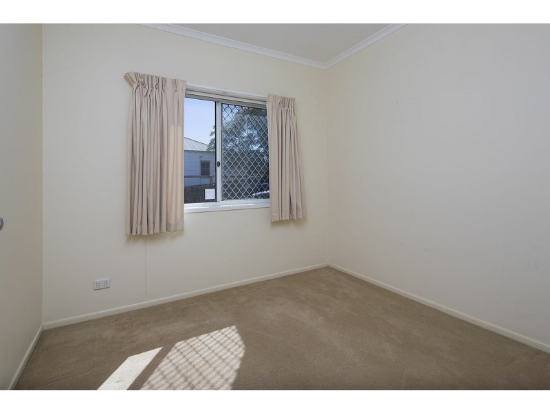 33 Wolseley Street, Woolloongabba QLD 4102