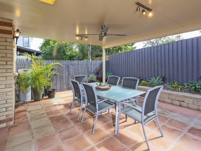 1/16 Christensen Street, Yeronga QLD 4104