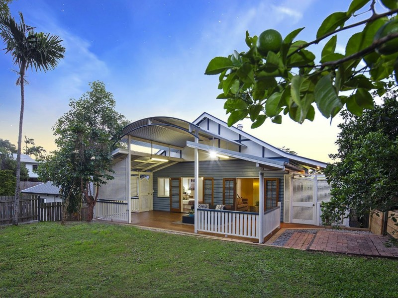 64 Waverley Street, Annerley QLD 4103