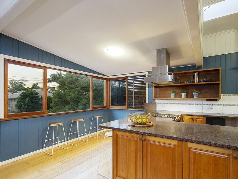 64 Waverley Street, Annerley QLD 4103