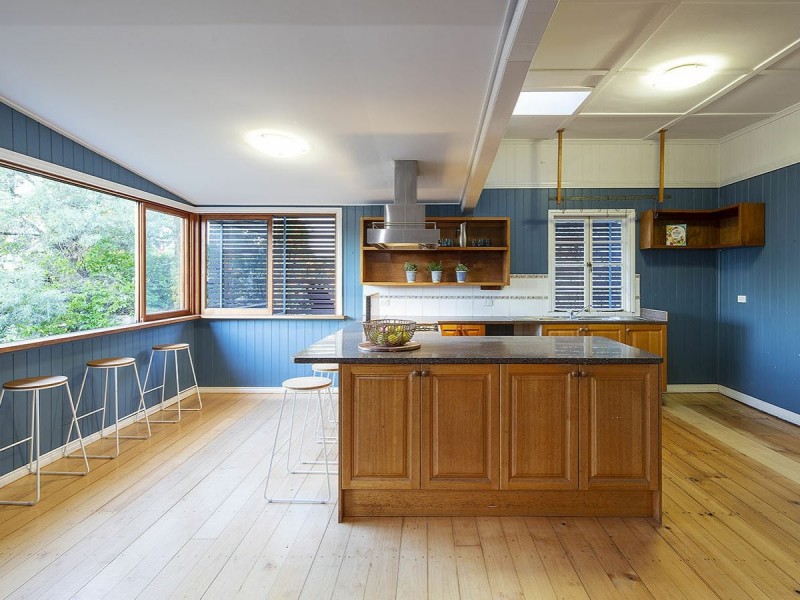 64 Waverley Street, Annerley QLD 4103