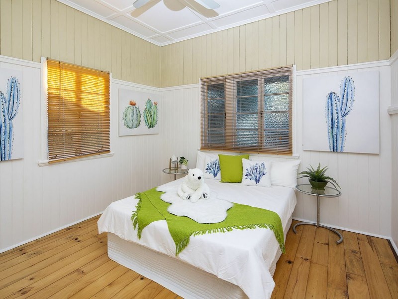 64 Waverley Street, Annerley QLD 4103