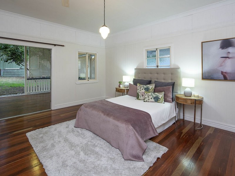 64 Waverley Street, Annerley QLD 4103