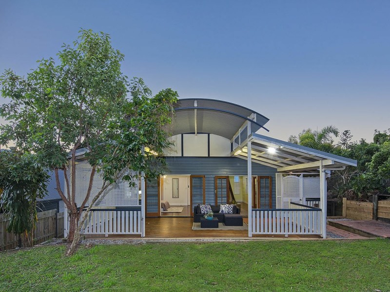 64 Waverley Street, Annerley QLD 4103