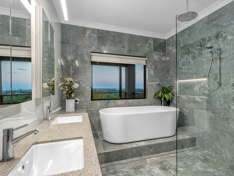 93 Hardys Road, Mudgeeraba QLD 4213