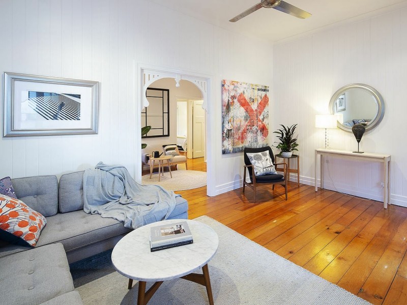 27 Livingstone Street, Yeerongpilly QLD 4105