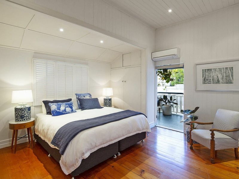 27 Livingstone Street, Yeerongpilly QLD 4105