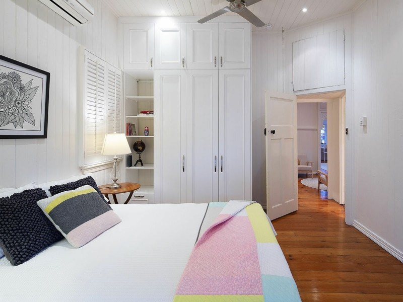 27 Livingstone Street, Yeerongpilly QLD 4105