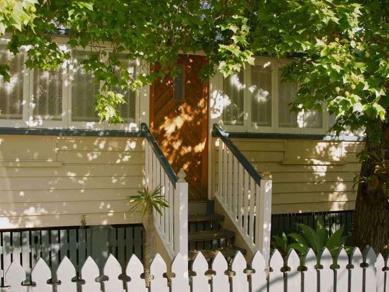 37 Caroline Street, Annerley QLD 4103