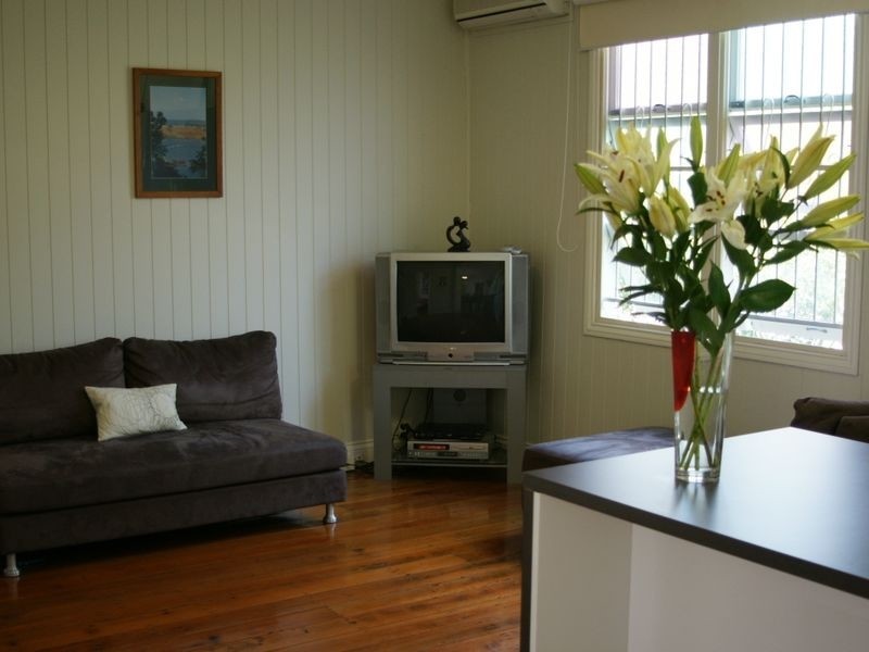 37 Caroline Street, Annerley QLD 4103