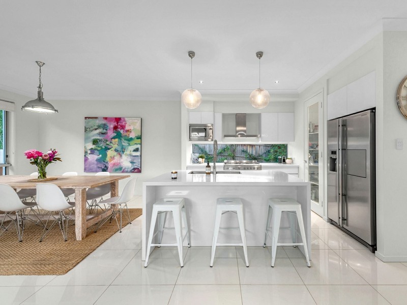 8 Orcades Road, Yeronga QLD 4104