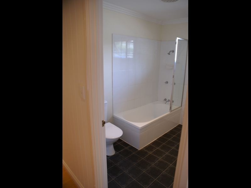 18 Helles Street, Moorooka QLD 4105