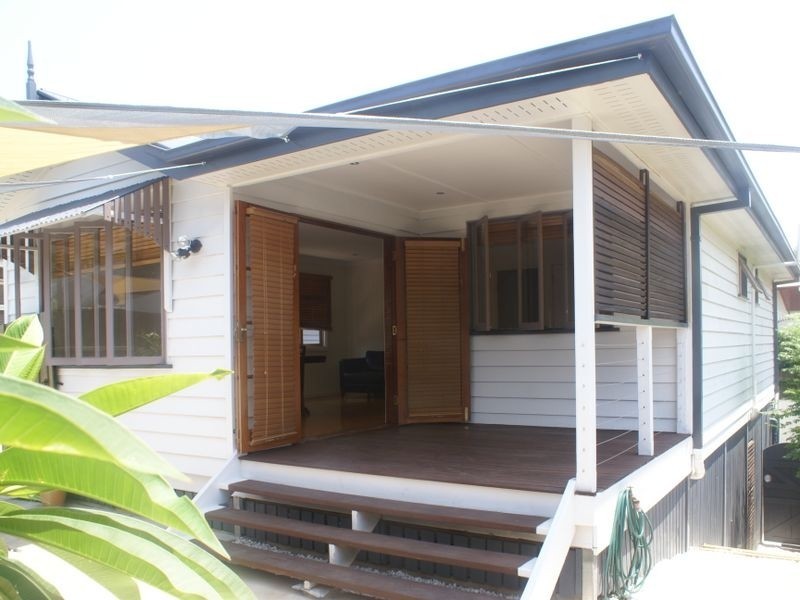 18 Helles Street, Moorooka QLD 4105