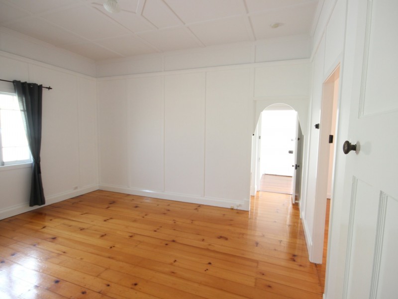 12 Laurier Street, Annerley QLD 4103