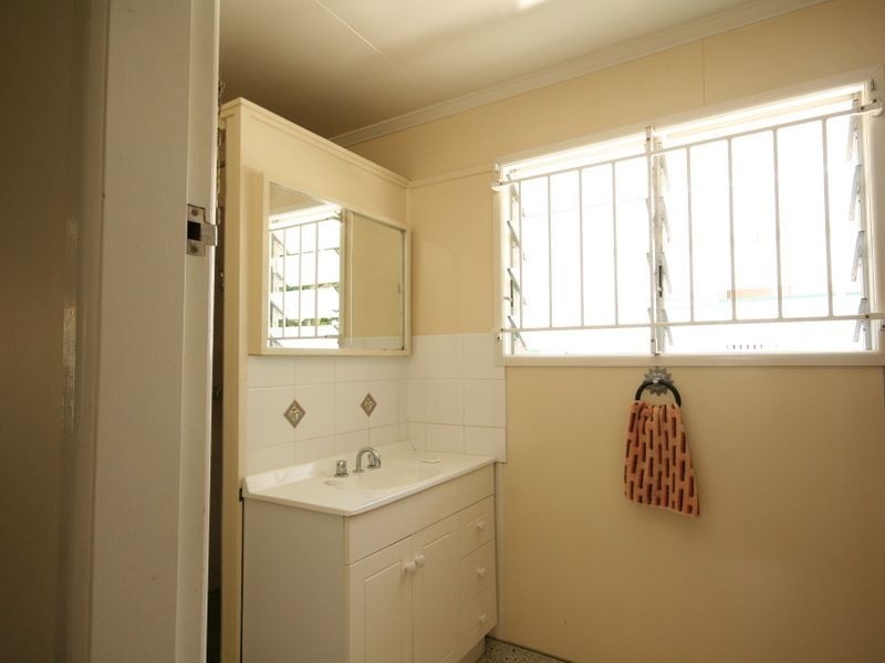 32 Barmore Street, Tarragindi QLD 4121