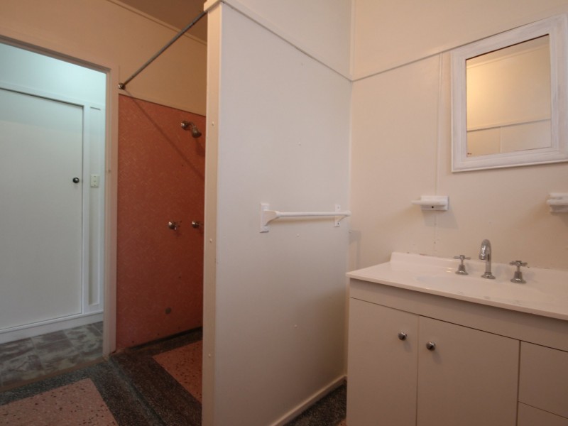 2/11 Louis Street, Annerley QLD 4103