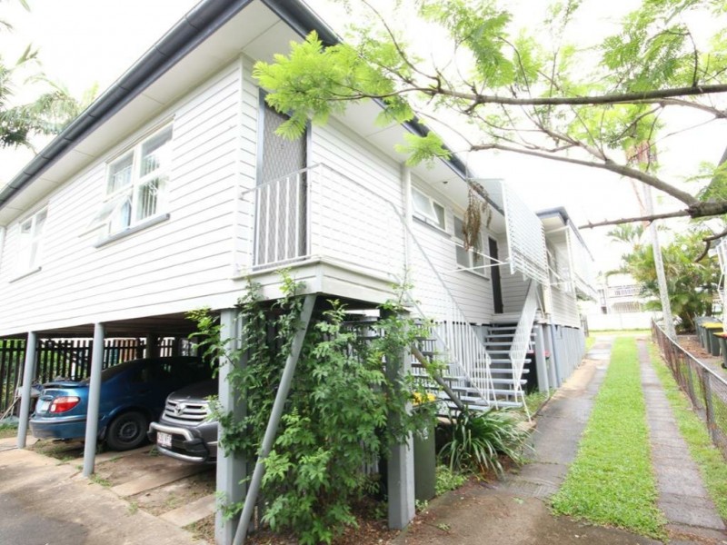 2/11 Louis Street, Annerley QLD 4103